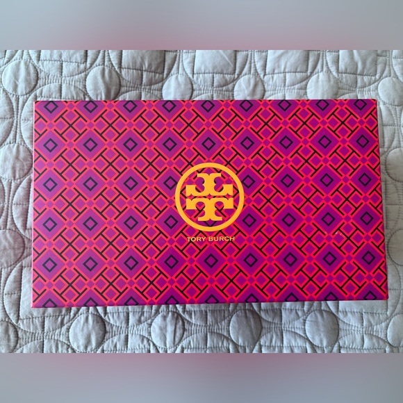 Tory Burch Pink and Orange Patterned Box - Picture 2 of 13
